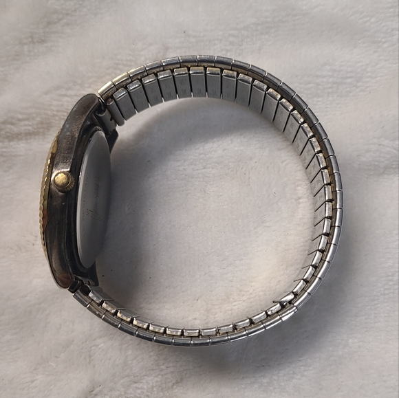 Vintage Elgin Men's Two Tone Watch - Picture 2 of 3